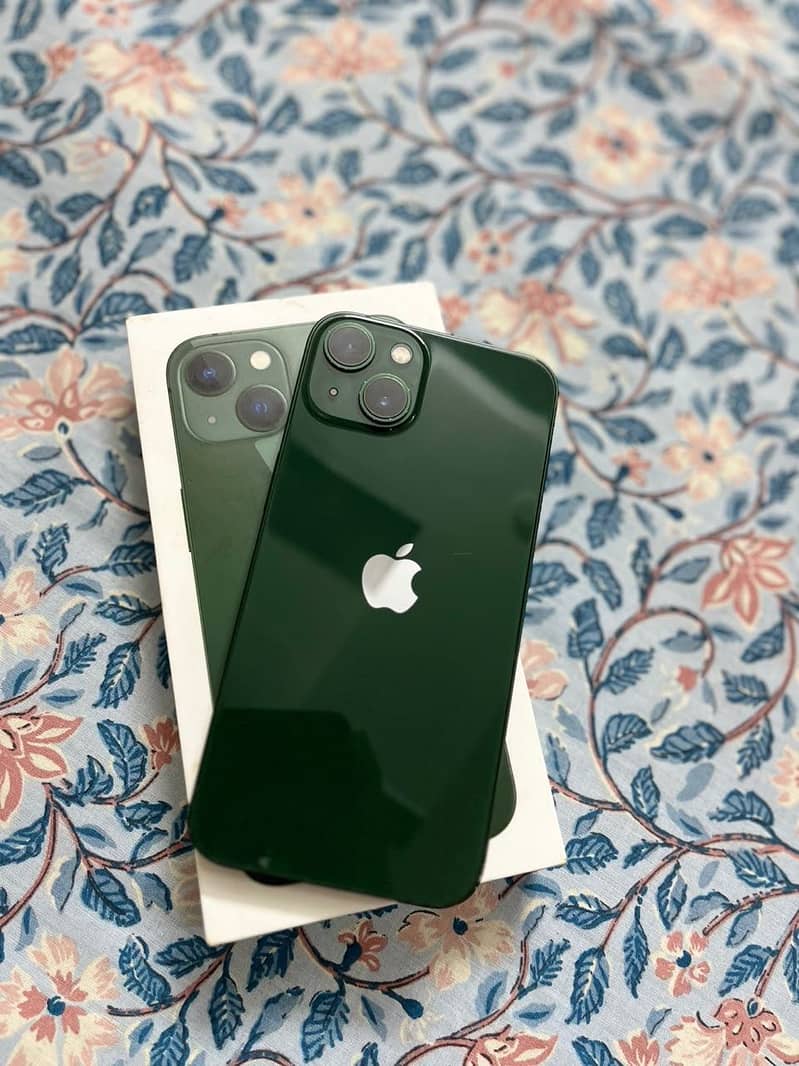 Apple iPhone 13 0