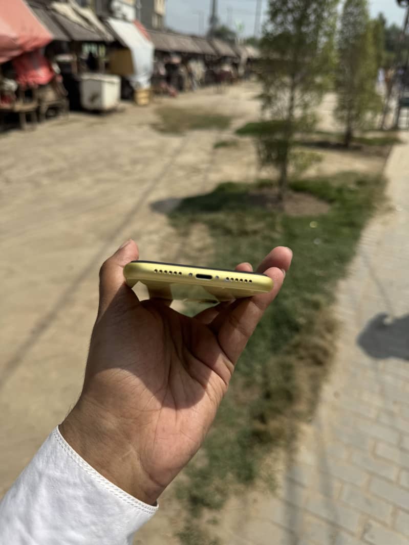 Apple iPhone 11 1