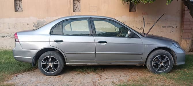 Honda Civic EXi 2005