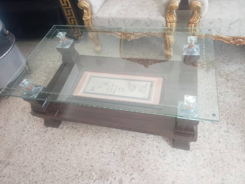 fancy table 0