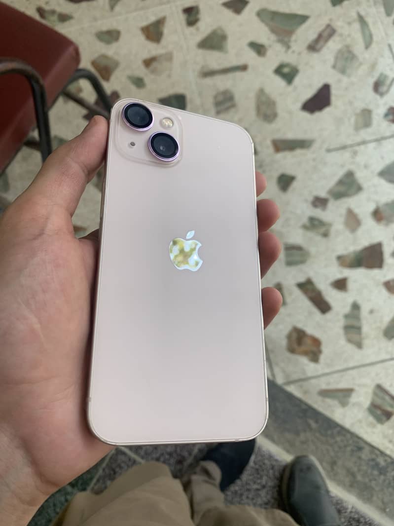 Apple iPhone 13 3