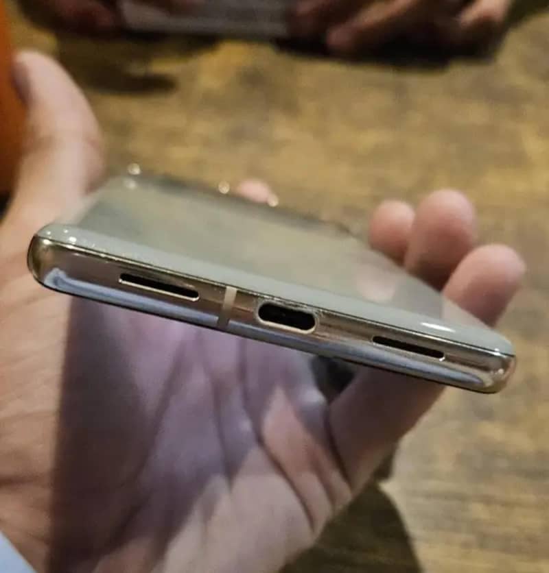 Google pixel 7 pro dotted 1