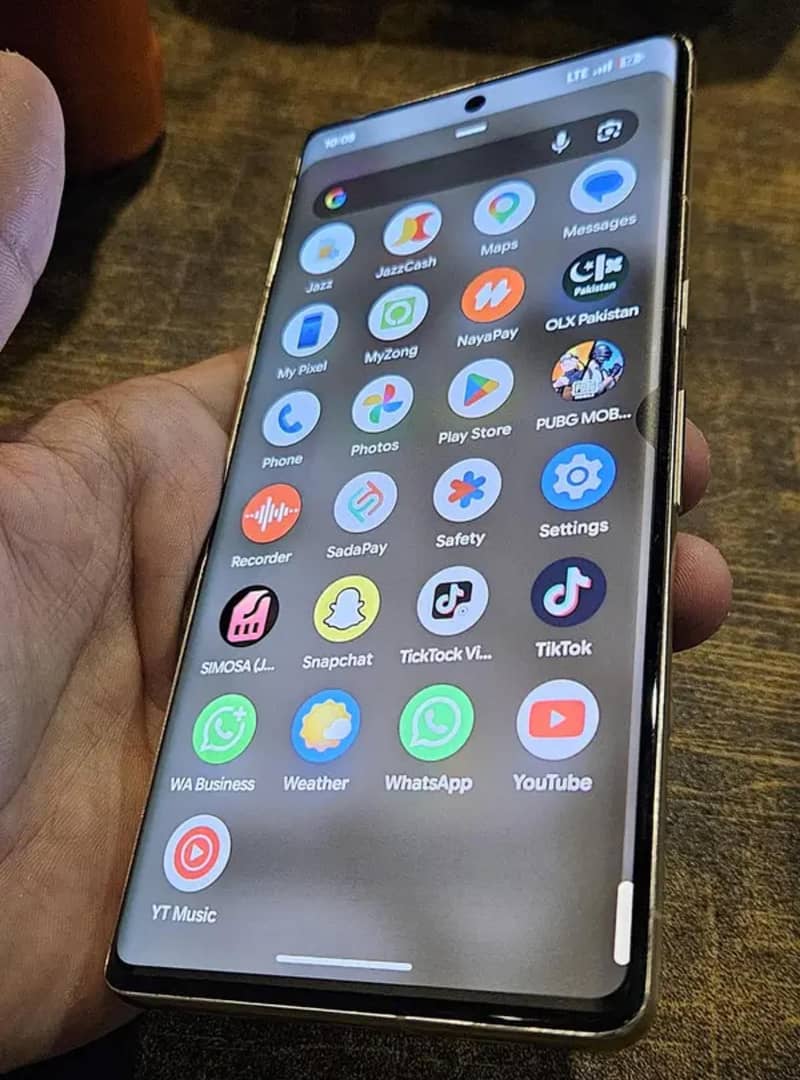Google pixel 7 pro dotted 6