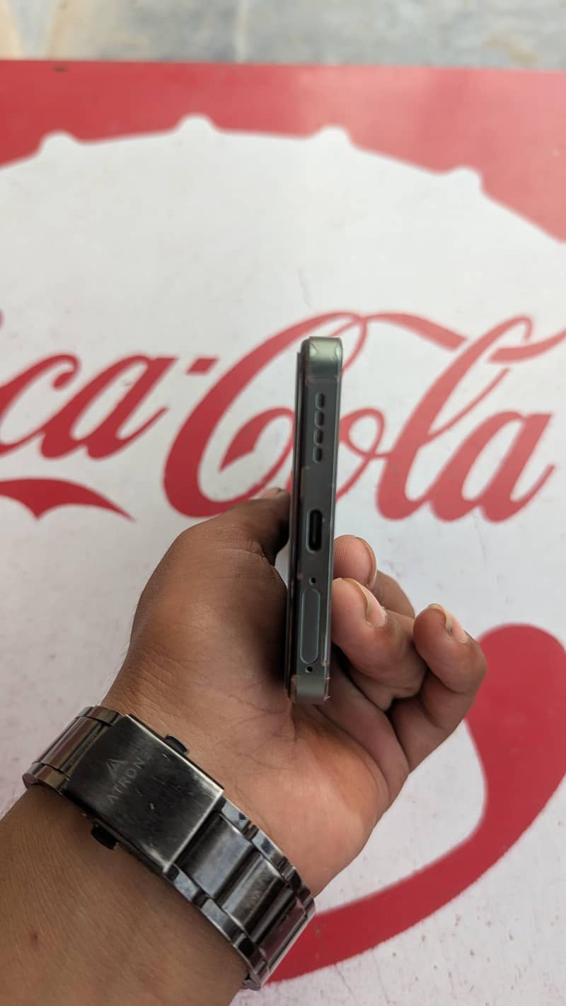 Realme 12 4