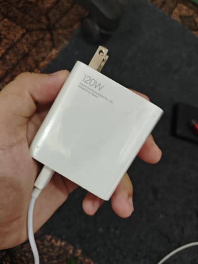Xiomi K70 Pro 120w Charger