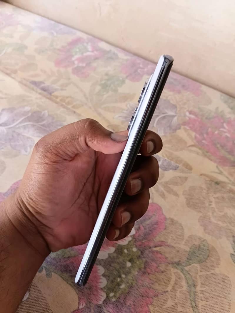 Redmi Note 14 Pro 3