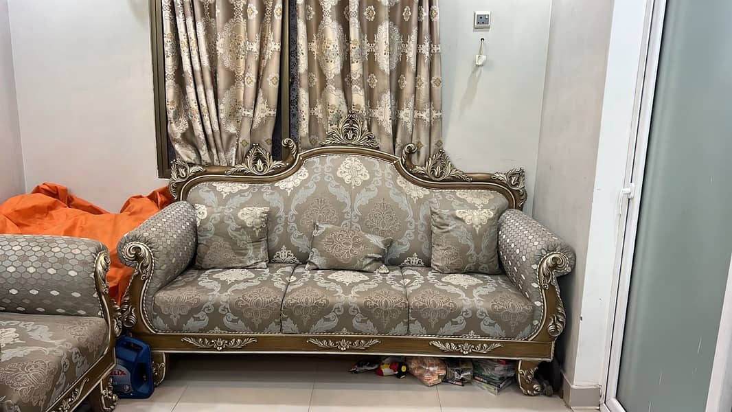 7 seater sofa 0