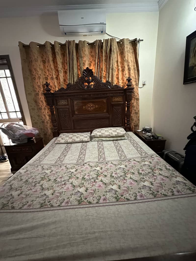 Chinioti bed 2