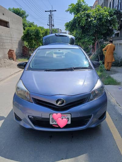Toyota Vitz 2013