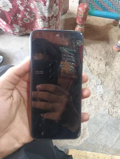 Realme c85