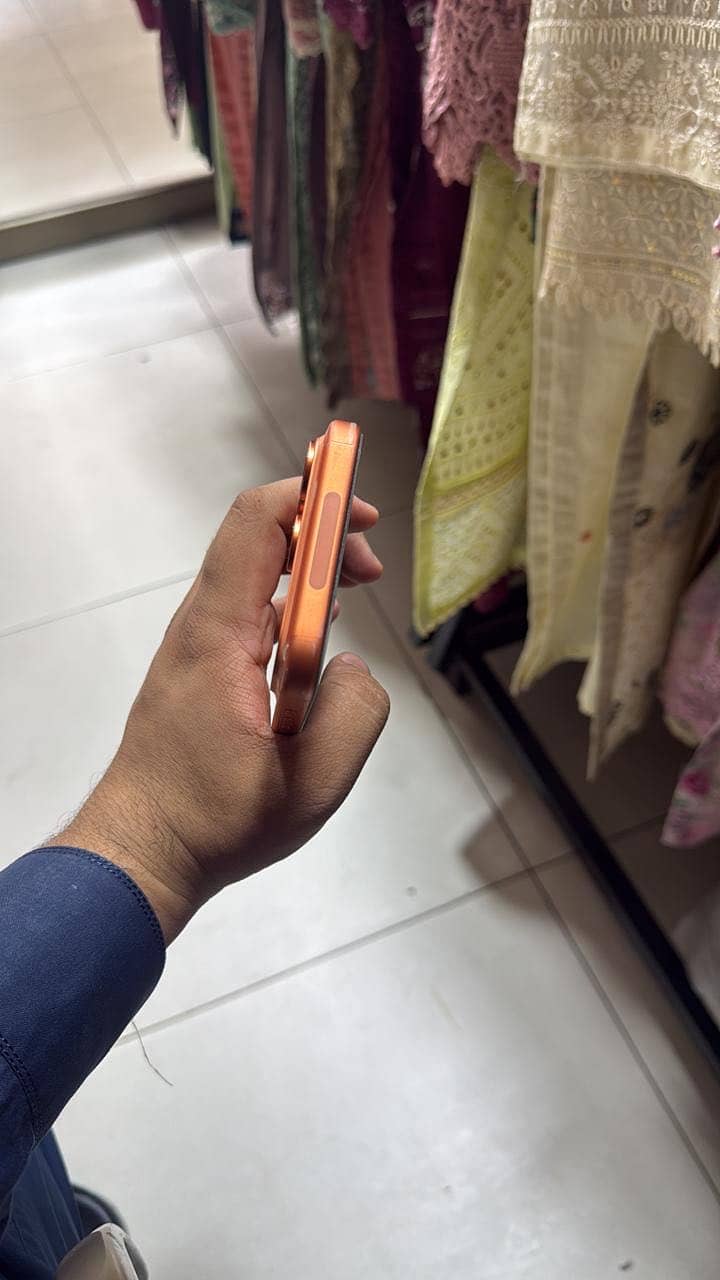 Apple iPhone 17 Pro Max 3