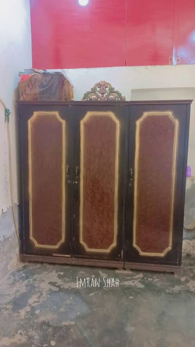 Safe Almari for save in good condition