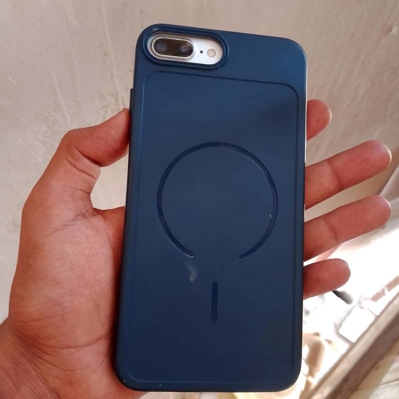 Apple iPhone 7 Plus 0