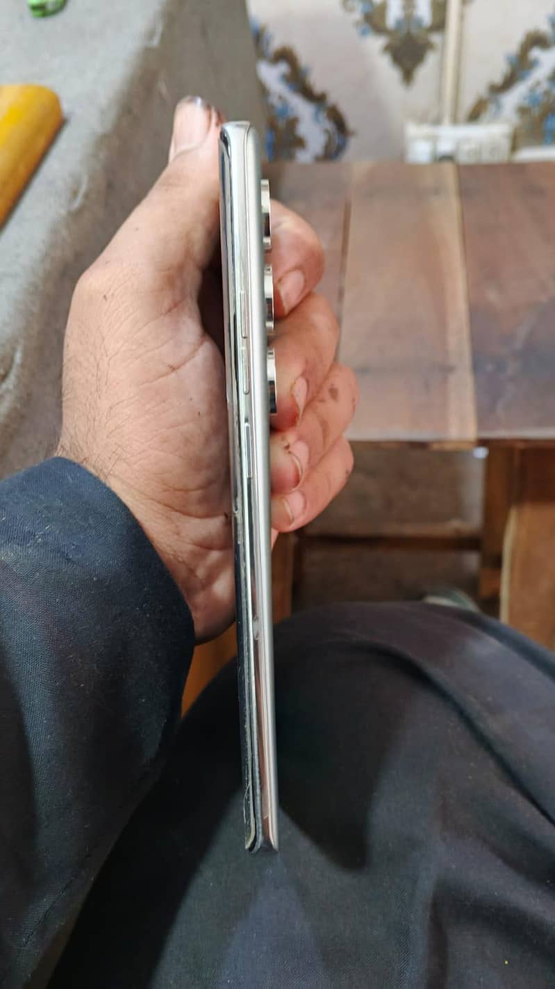 Tecno CAMON 40 Pro 0