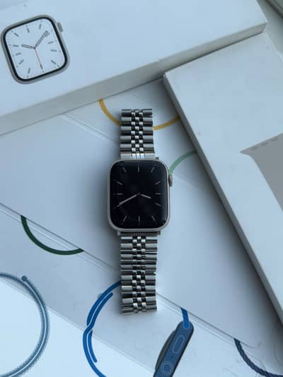 Apple Watch Series 7 Starlight