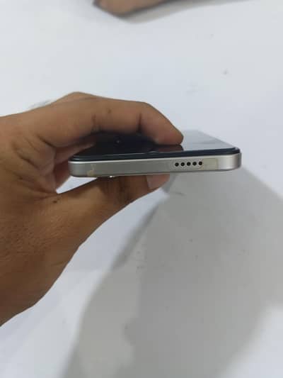 vivo Y04