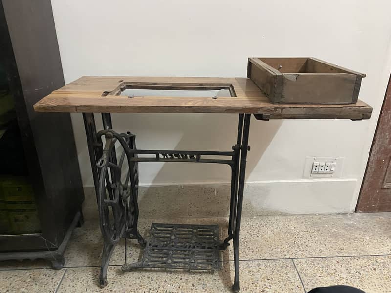 Sewing machine stand 1