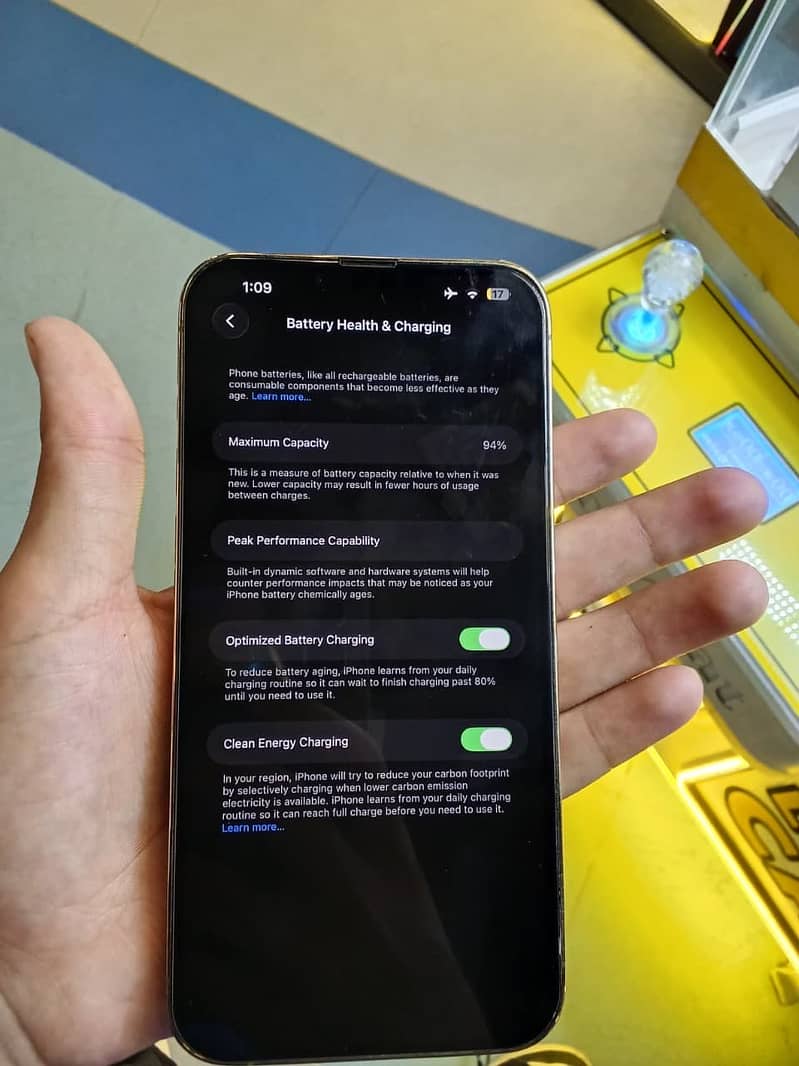 Apple iPhone 13 Pro Max 3