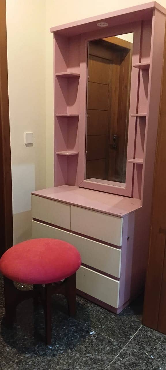 Dressing table 1