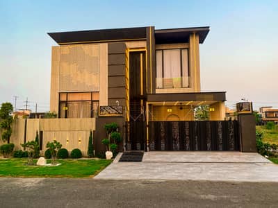 KANAL ULTRA MODERN FURNISEH EYE CATCHING SUPERB LUXURY BUNGALOW FOR SALE