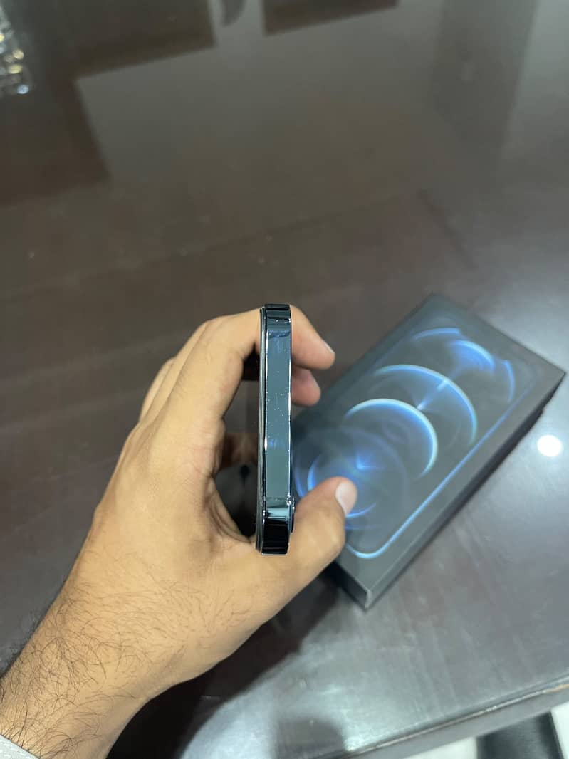 Apple iPhone 12 Pro 1