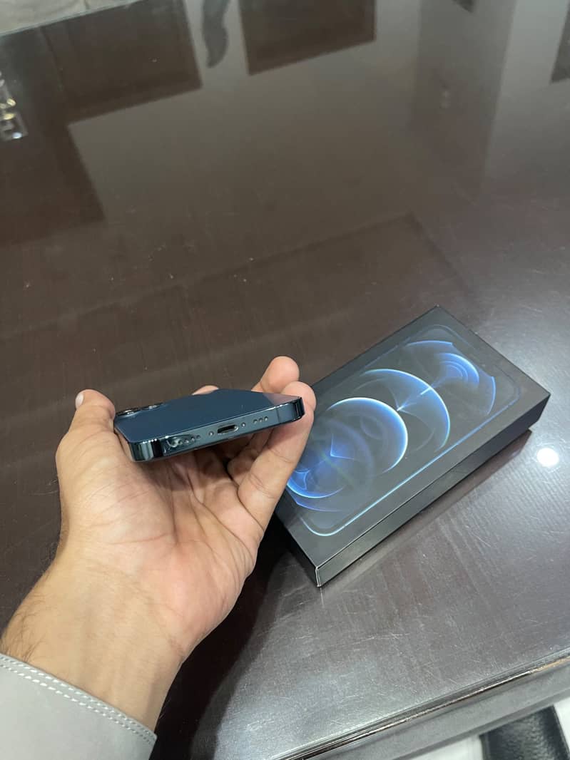 Apple iPhone 12 Pro 3