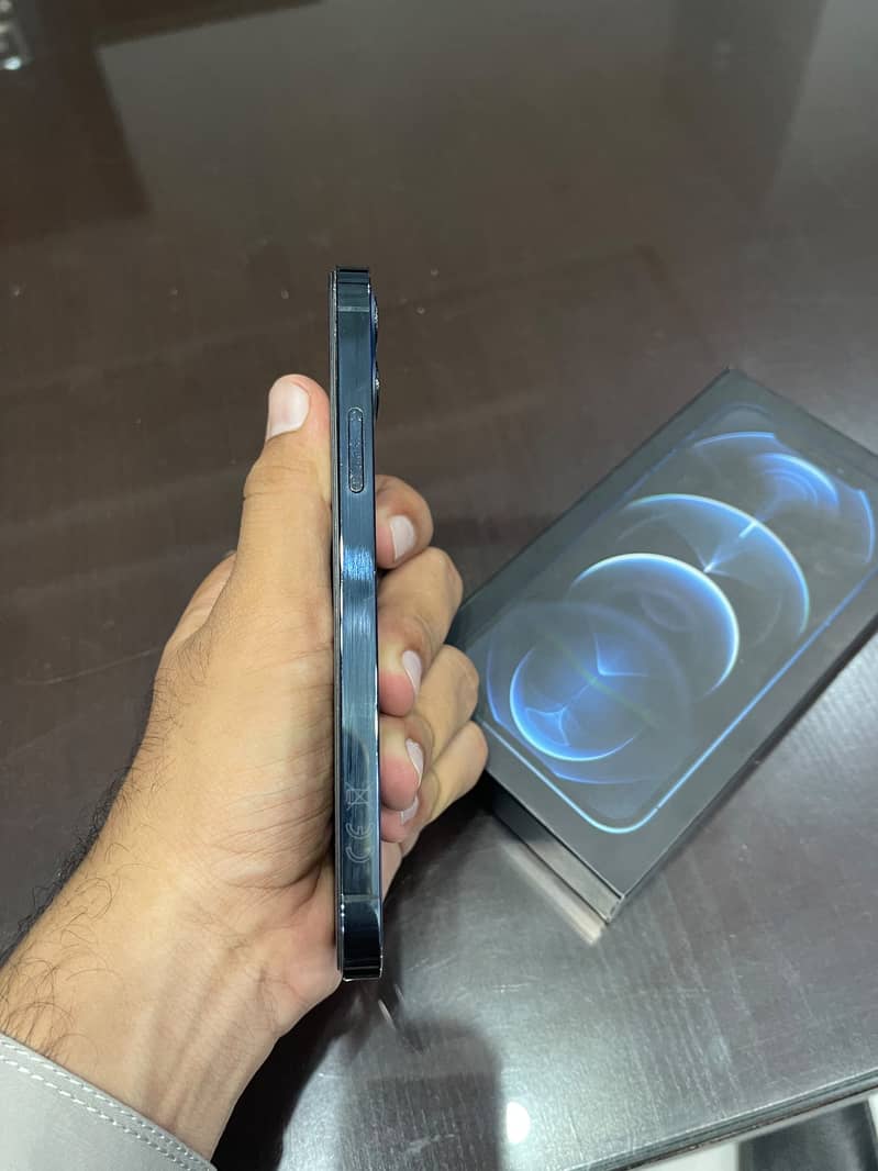 Apple iPhone 12 Pro 4