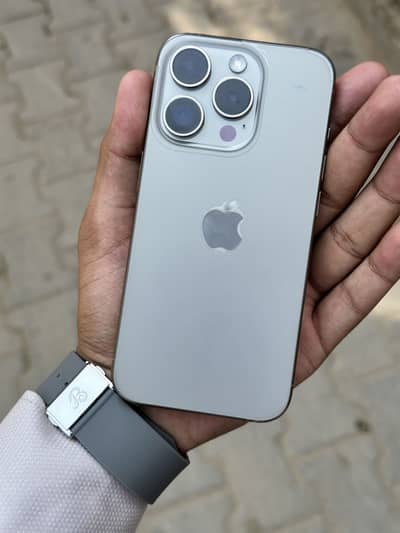 Apple iPhone 15 Pro