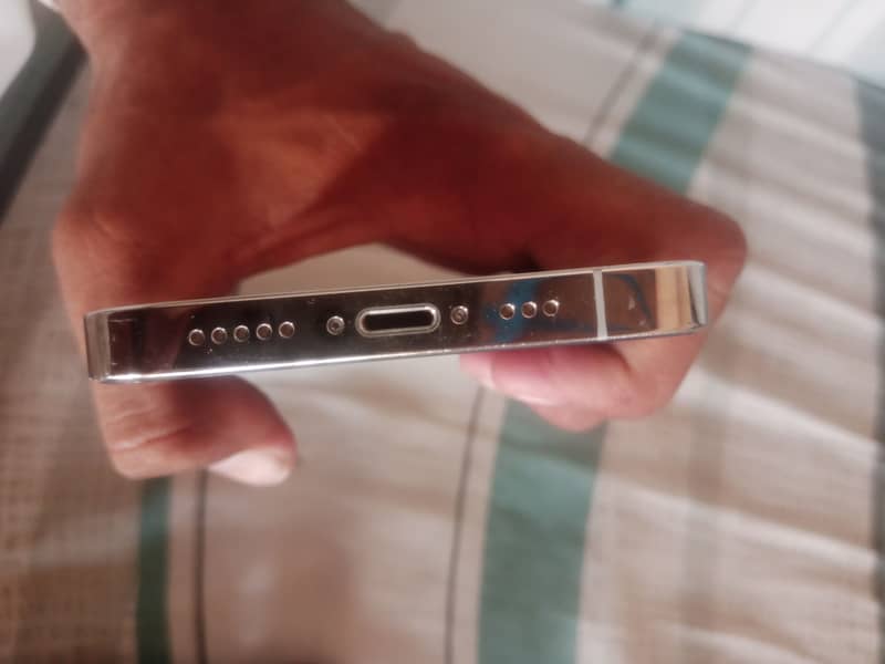 Apple iPhone 13 Pro 0