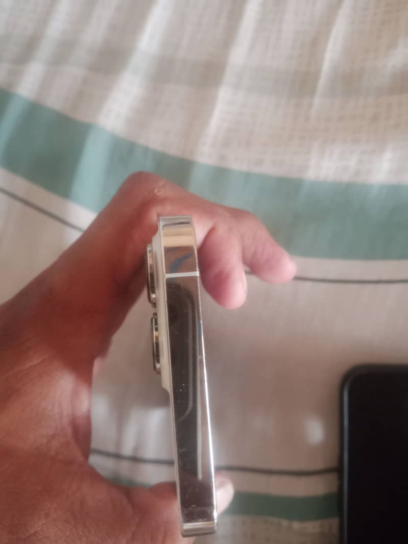 Apple iPhone 13 Pro 5