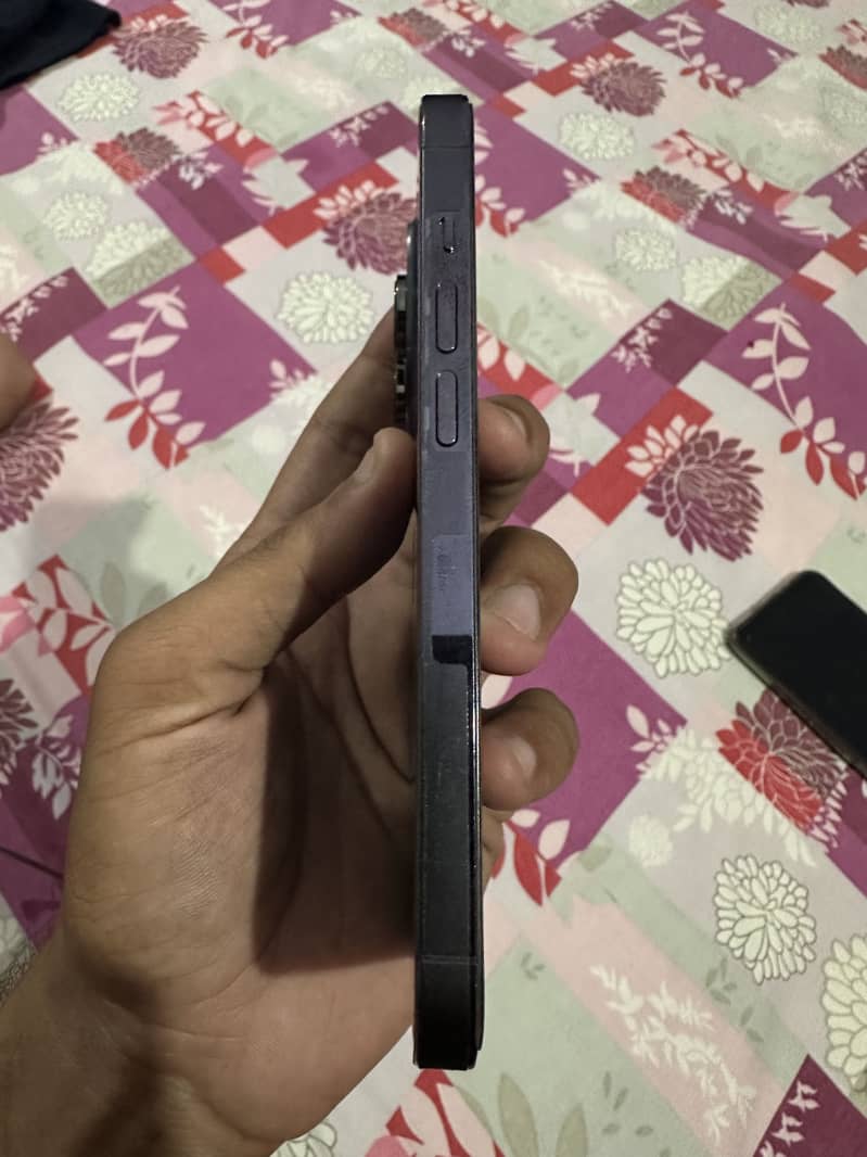 Apple iPhone 14 Pro 4