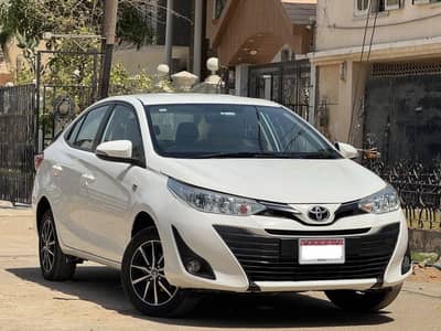 Toyota Yaris Sedan 1.3 ATIV CVT 2021