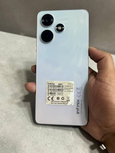 Infinix Hot 30