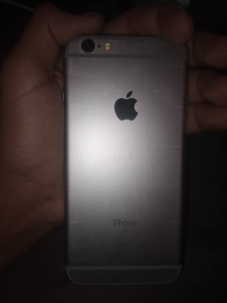 Apple iPhone 6S 1