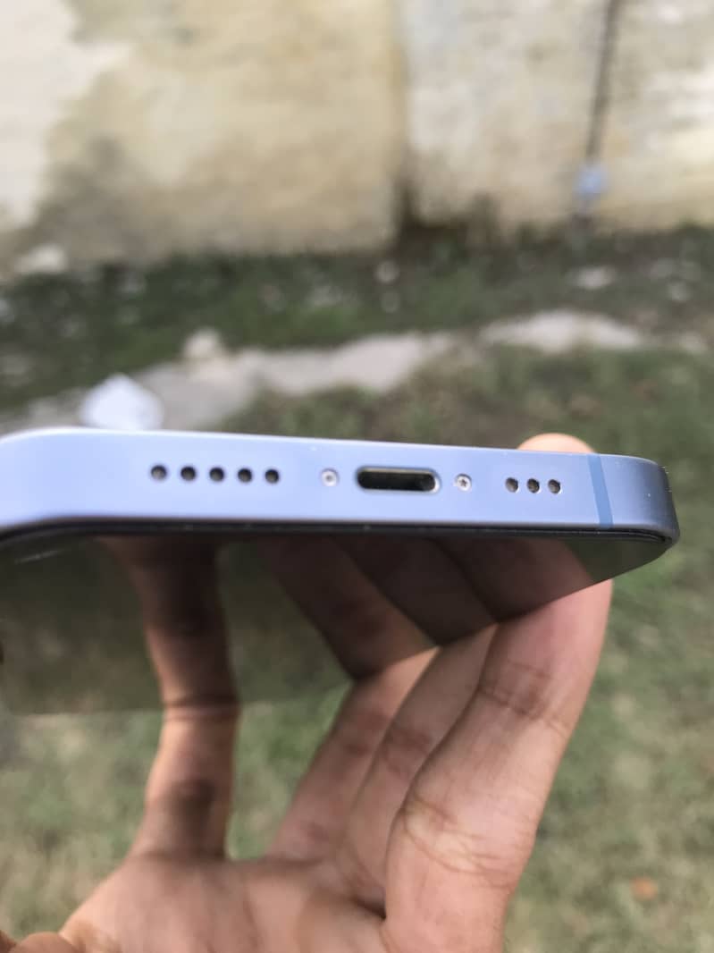Apple iPhone 14 5