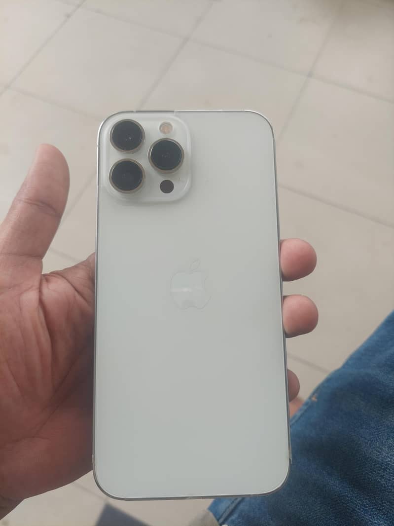 Apple iPhone 13 Pro Max 0