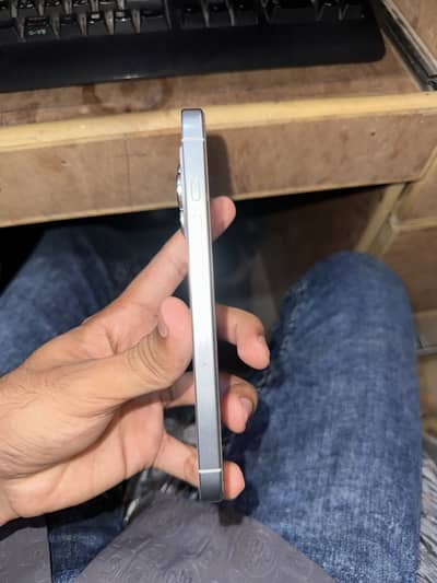 Apple iPhone 16 Pro