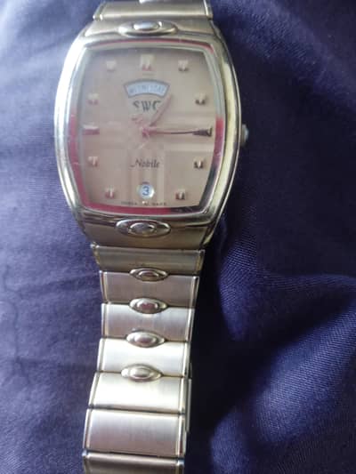 watches bohat achi ha