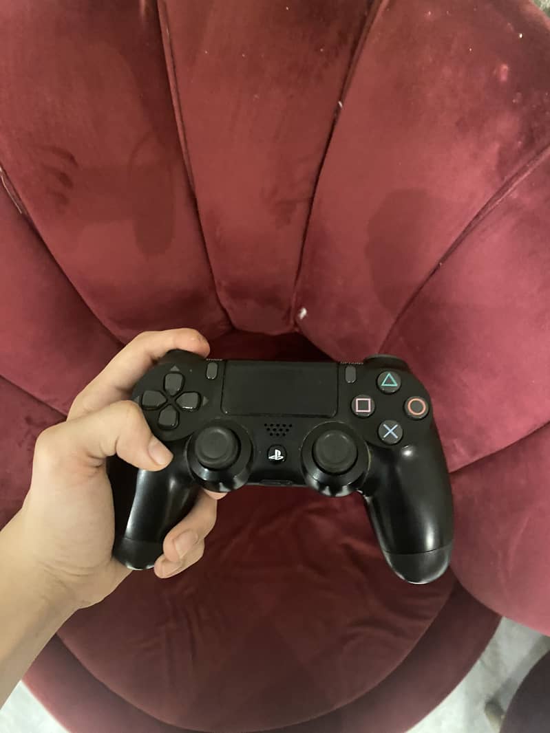 PS4 CONTROLLER 0