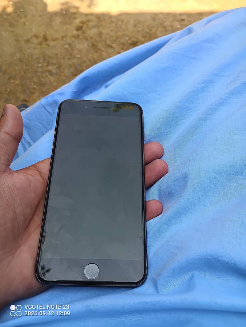 iphone 8 plus jv 4