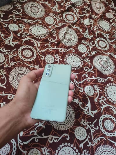 Samsung Mobile S21 FE 5G with box urgent sale