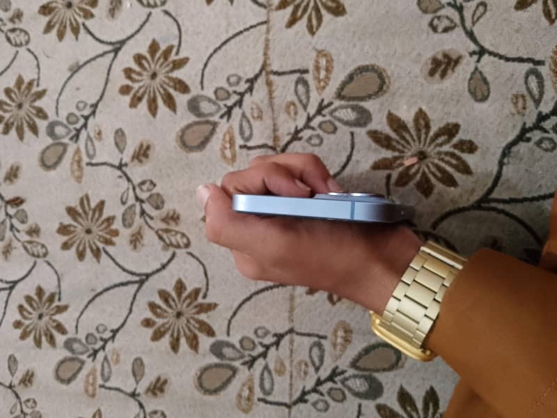 Apple iPhone 14 0