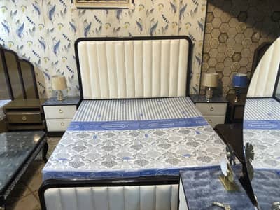 Bed dresser