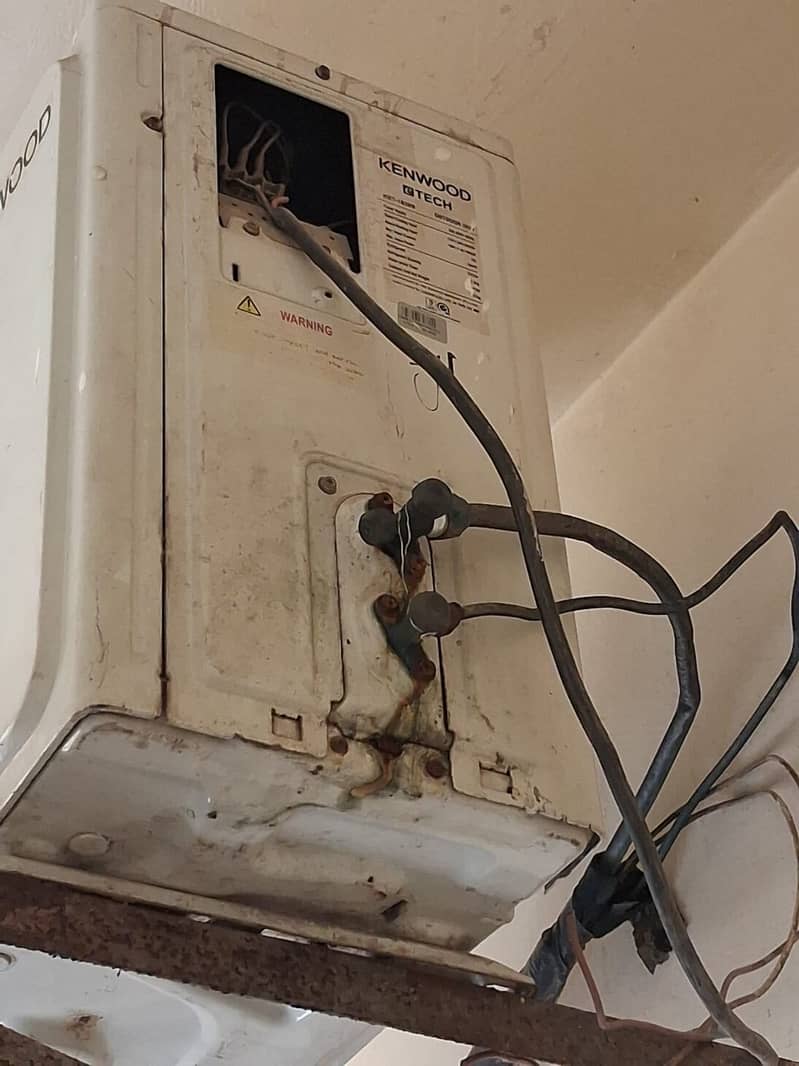 Two AC  unit 1.5 ton 2