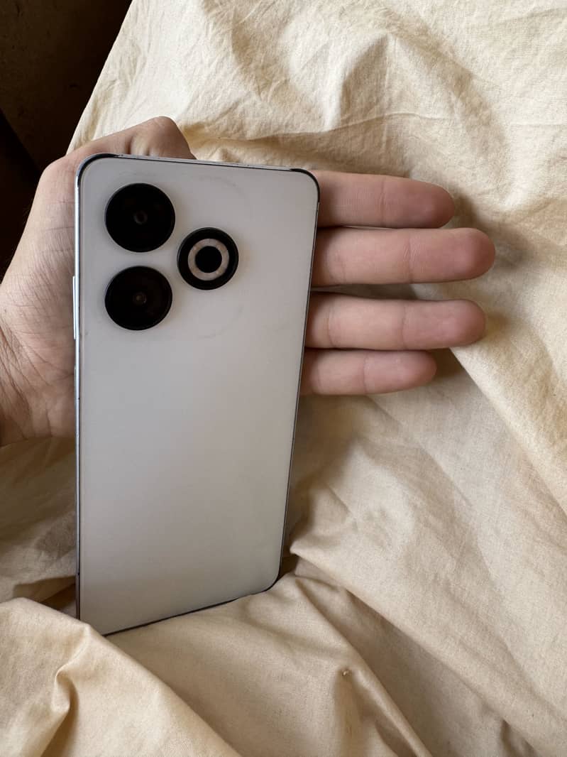 Infinix Smart 8 2