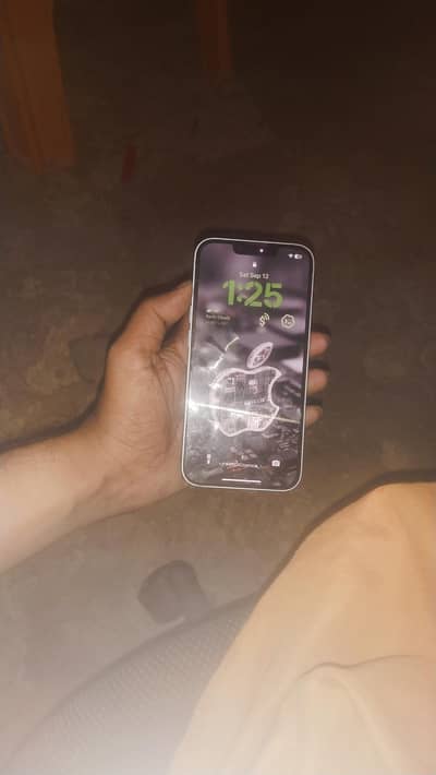 Apple iPhone 16e jv