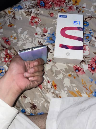 Vivo S1