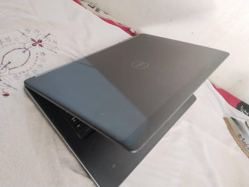 DELL PRECISION 7720 3