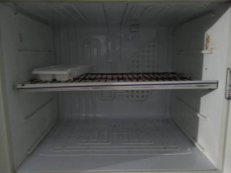 Dawlance refrigerator 3