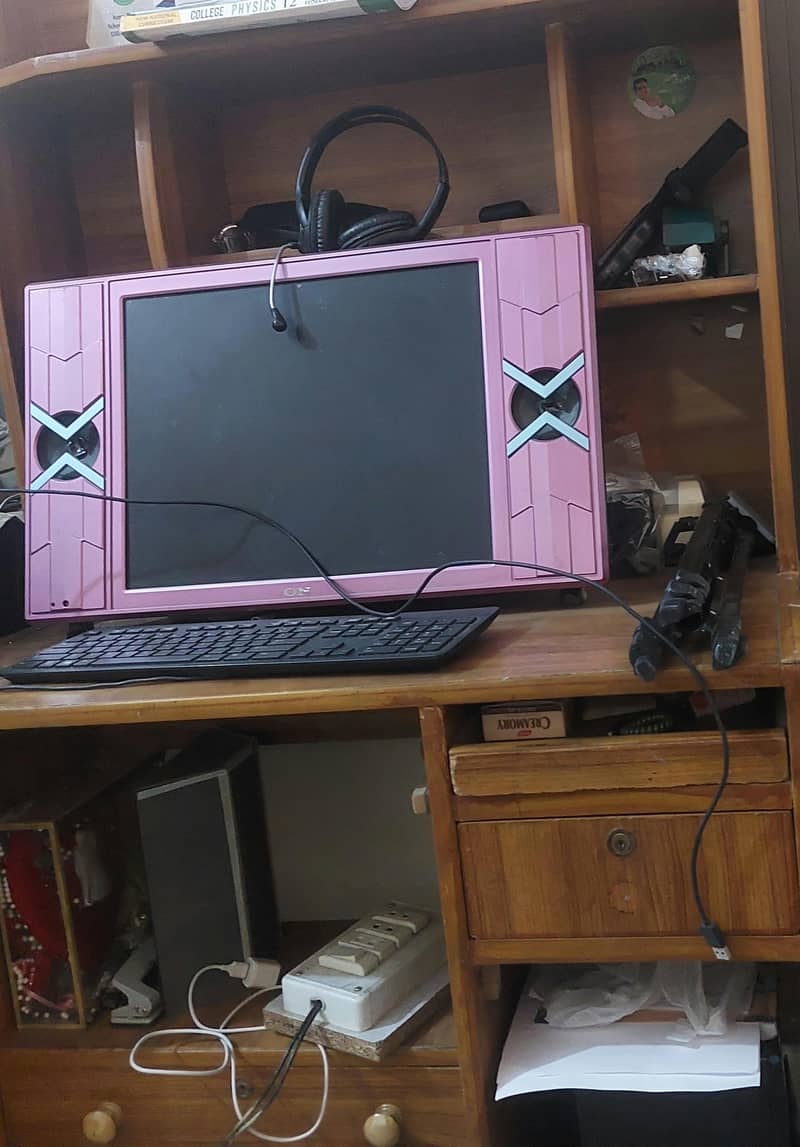 Computer table for sale 2
